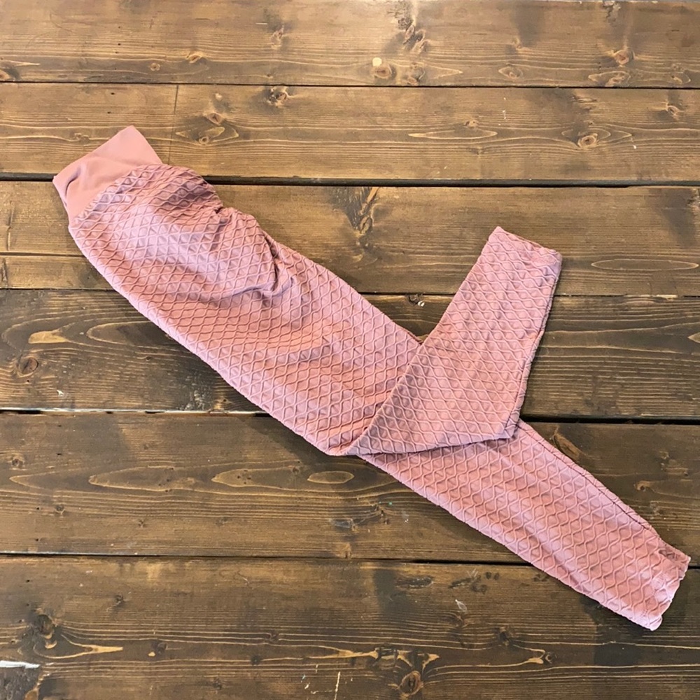 Scrunch butt leggings